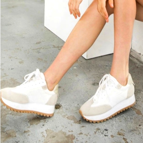 AQUA- Aq-Train Womens Leather Lace Up Casual And Fashion Sneakers - Picture 1 of 3